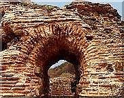 Късноантична ромейска крепост Стенос (491 - 582 г.) в прохода Суки (дн. Траянови врата).